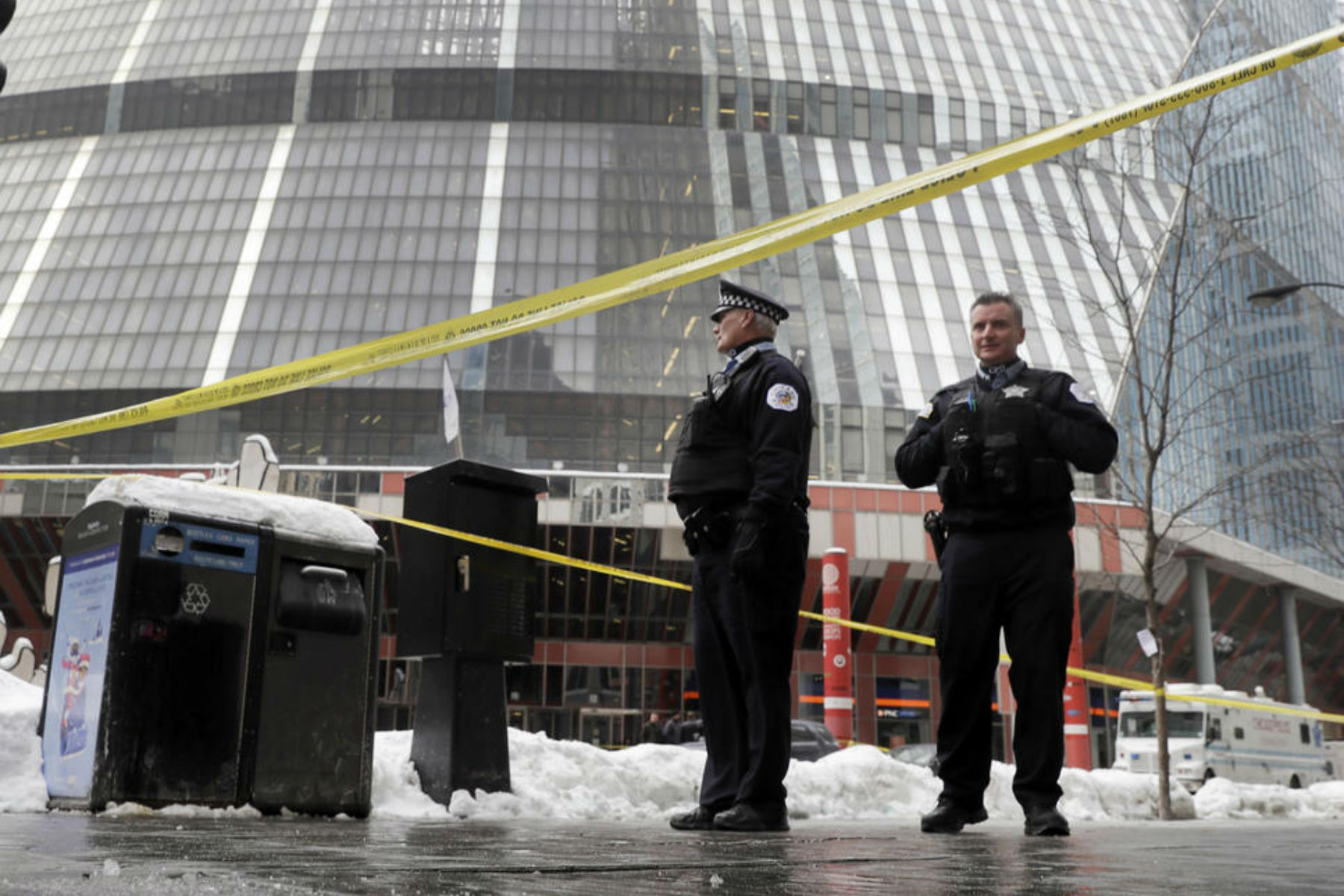 Chicago Police Commander Gunned Down at Thompson Center Pursuing a Suspect