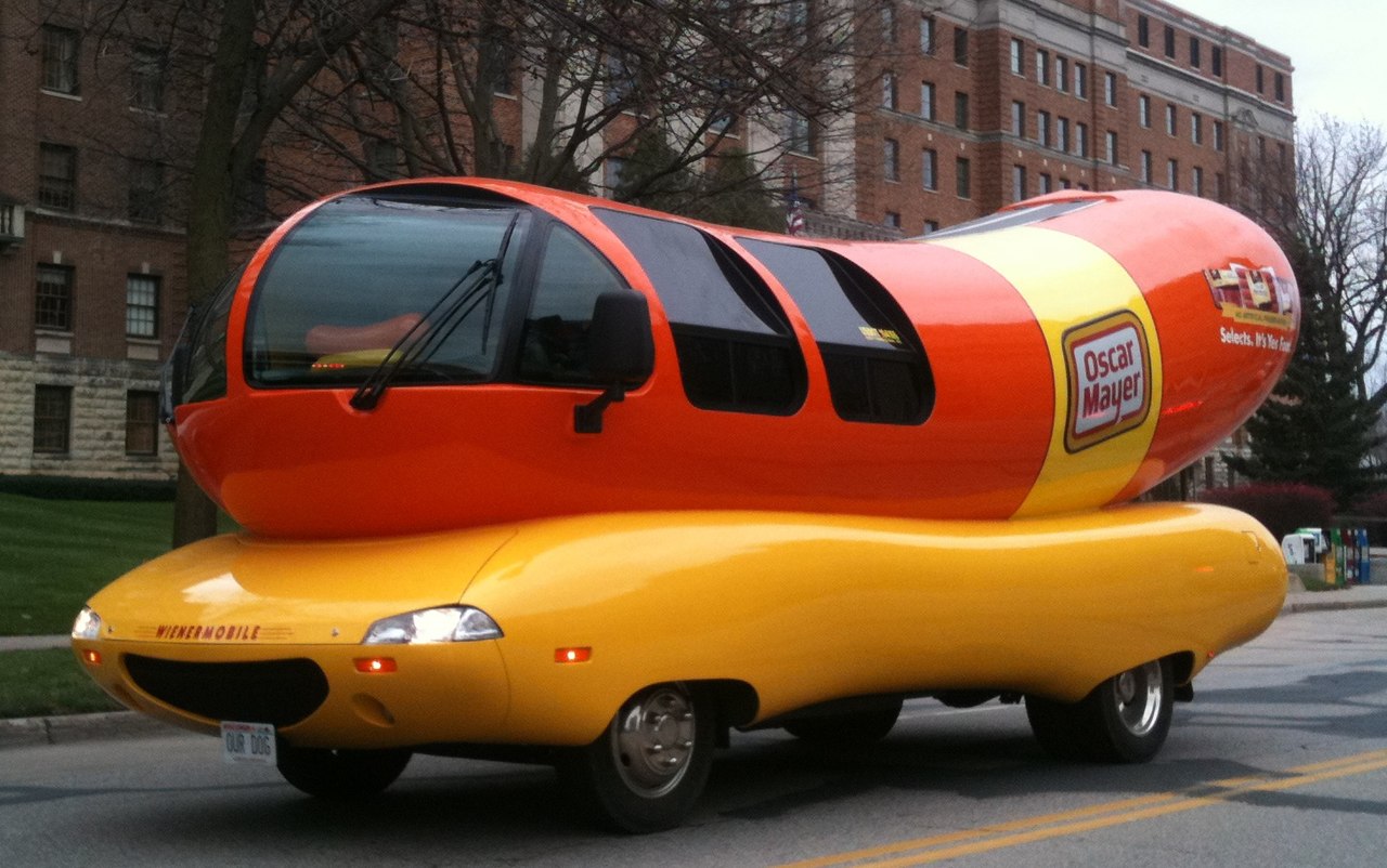 Abbey ‘Frankfurter’ & Queso Dog Keila Talk About the Oscar Mayer Wienermobile’s Visit to Chicago