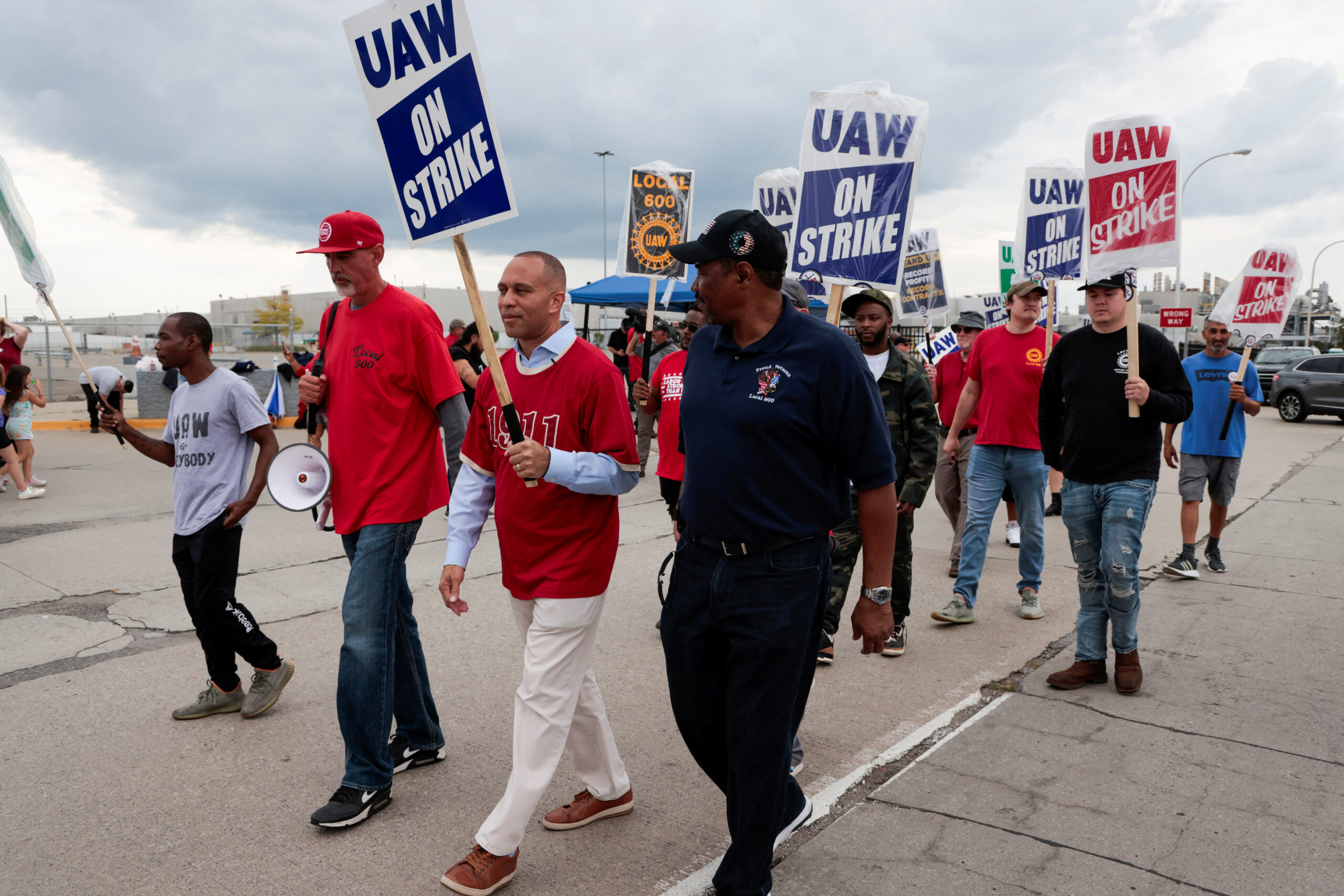 Scott “The Cow Guy” Shellady on the UAW Strike