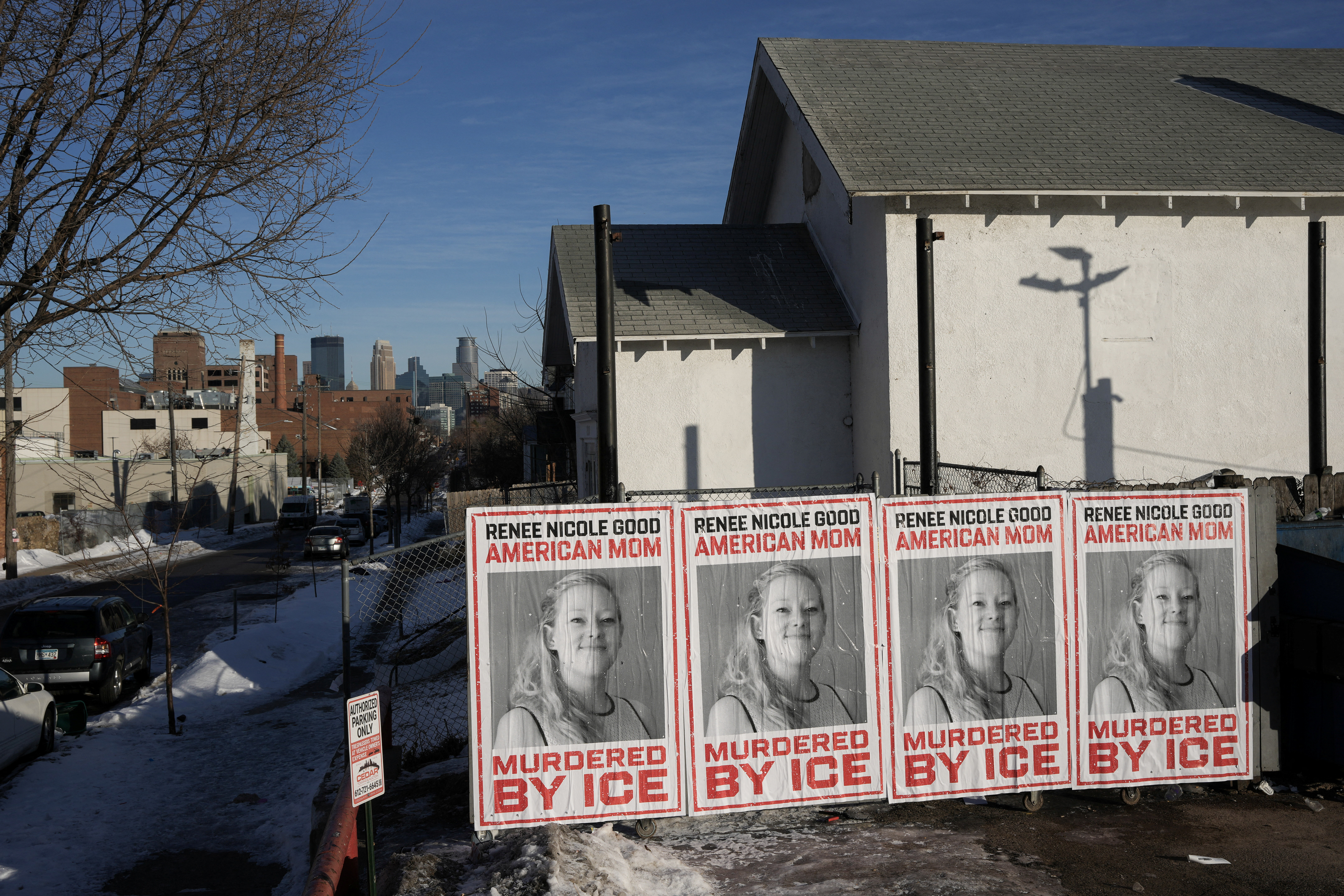 Retired FBI Official Defends ICE Agent’s Actions Amid Political Backlash After Fatal Minnesota Encounter