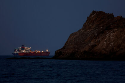 Navy Strategist: Strait of Hormuz Can Be Reopened by Escort Operations, Mine Threat Likely Overstated